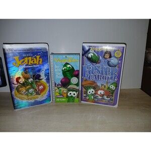 Lot Of 3 Veggie Tales VHS Tapes Jonah, Dave & The Giant Pickle & An Easter Carol